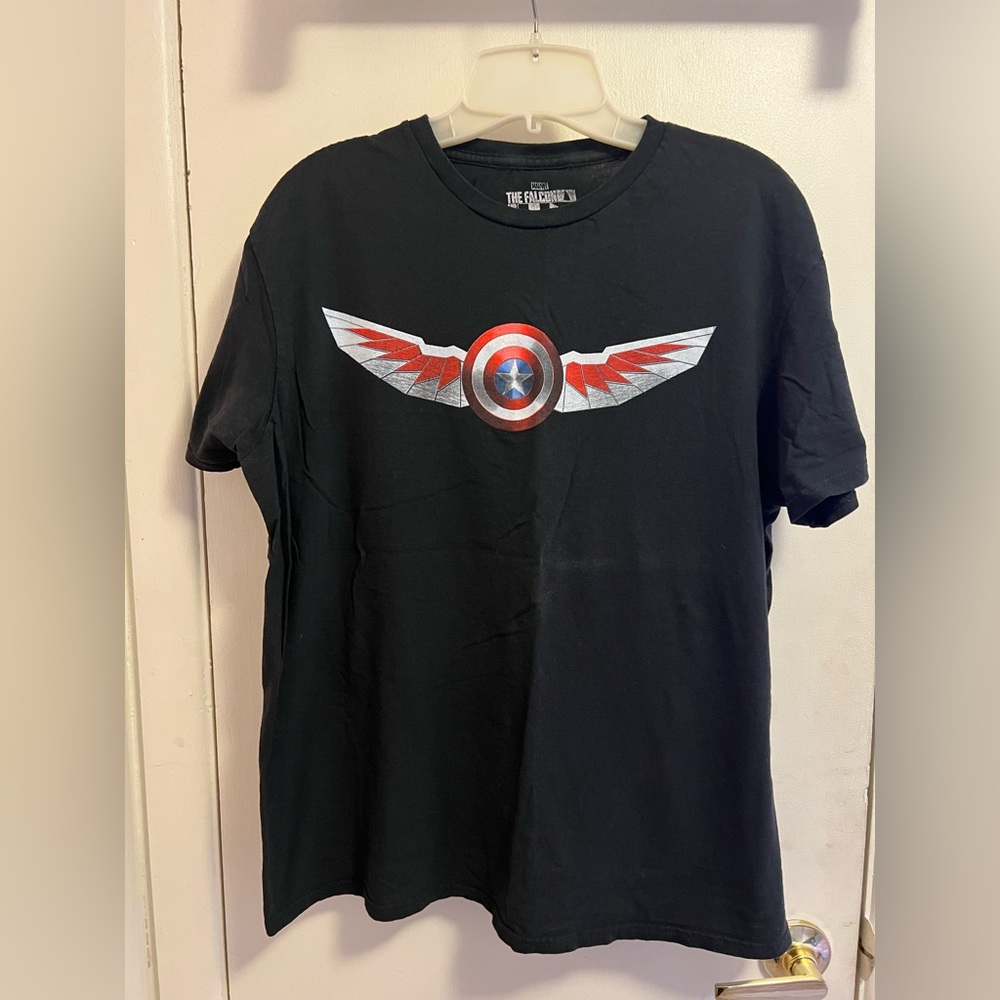 L The Falcon & the Winter soldier t shirt